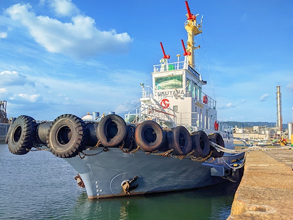 Tokuyama Maru (Gross tonnage: 223.00 tons, Rated horsepower: 4,000 PS)